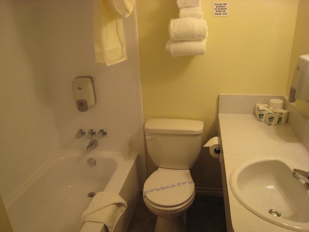 Downtowner Motor Inn Creston Quarto foto