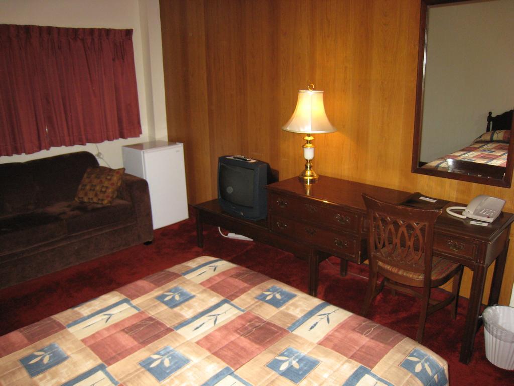 Downtowner Motor Inn Creston Quarto foto